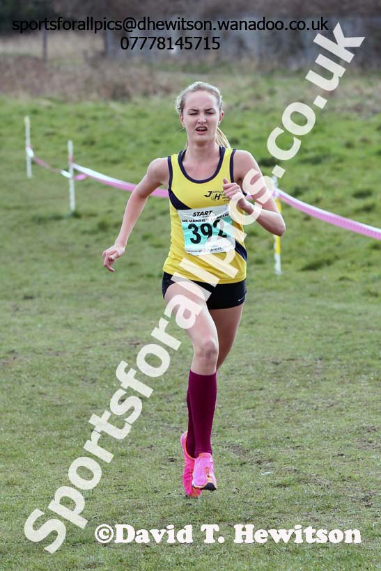 Under-15 girls  NEHL Wrekenton, Gateshead. 2014 NEH, Wrekenton. Photo: David T. Hewitson/Sports for All Pics